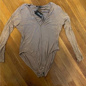 BooHoo nude tan camel deep V plunging bodysuit Katie Plunge 12 tags